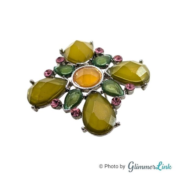 Contemporary Faceted Acrylic Maltese Cross Silver Tone Brooch - Picture 2 of 5